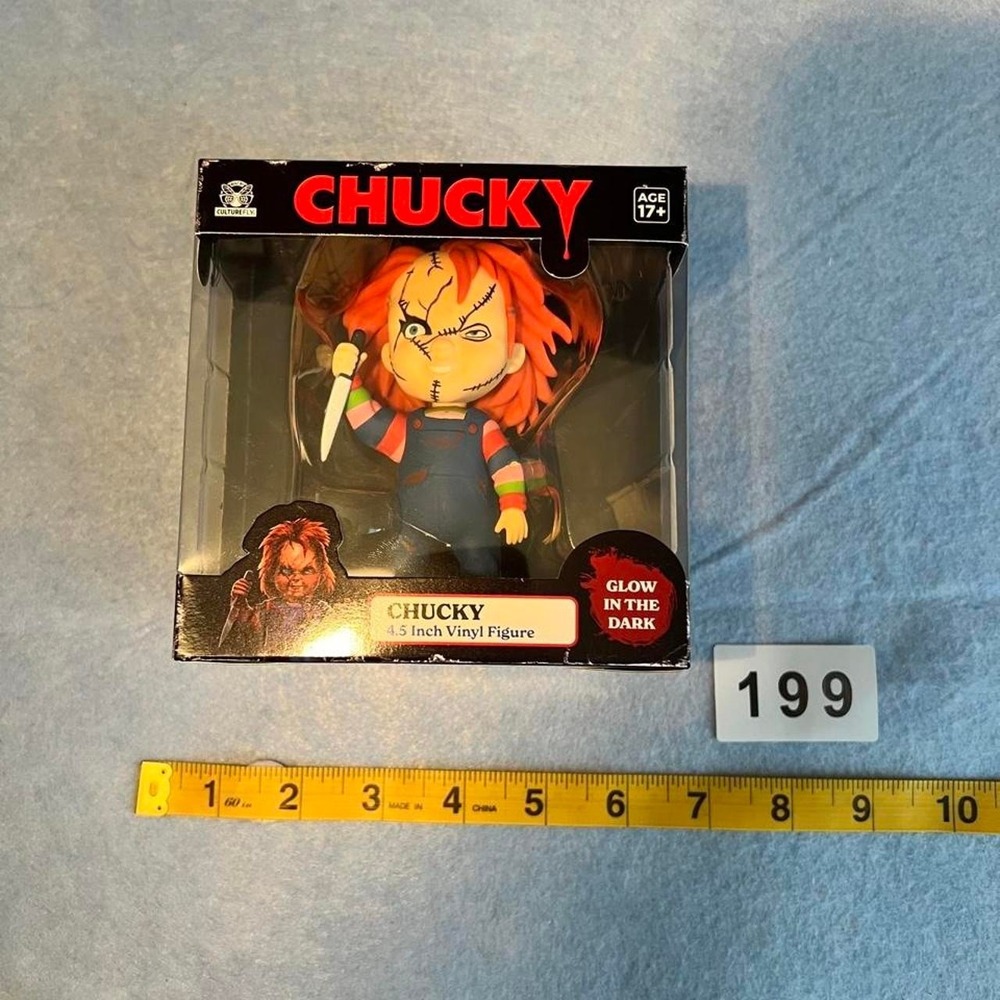 Chucky Culture Fly 4.5" Chucky Glow in THE Dark Vinyl FIG